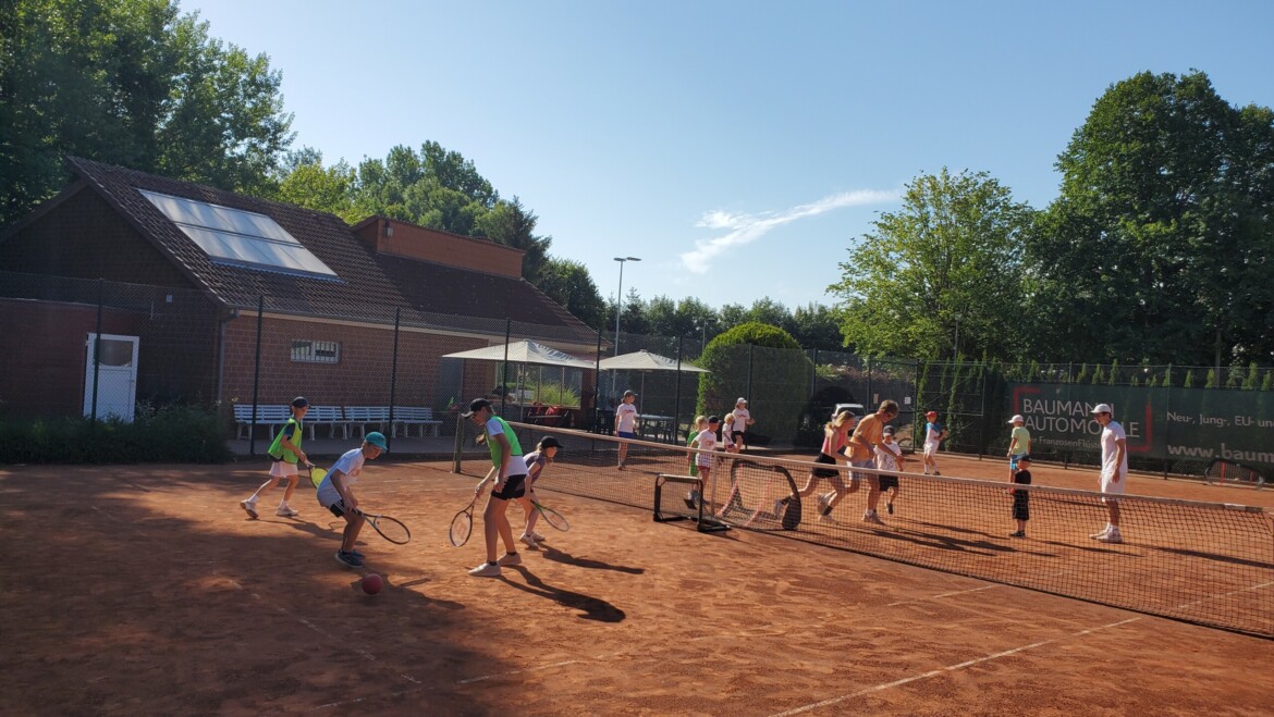 Sommer, Sonne… Tennisplatz!